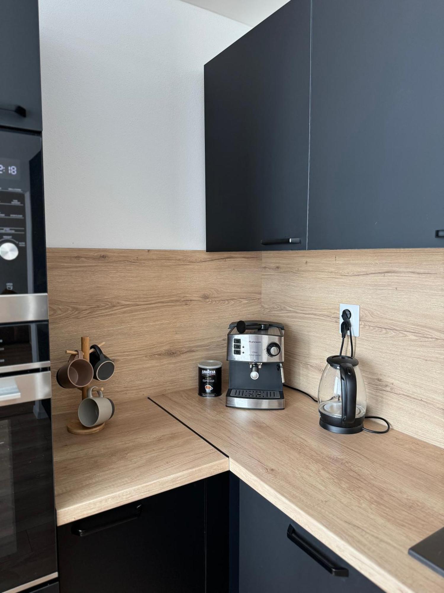Modern Central Apartment Nitra Eksteriør bilde